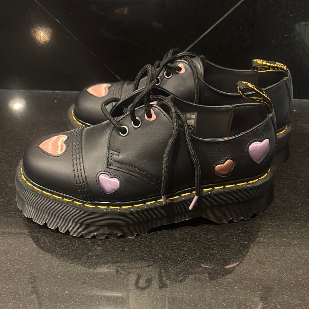 NWT Dr. Martens 1461 Quad Heart Platform Derby shoes